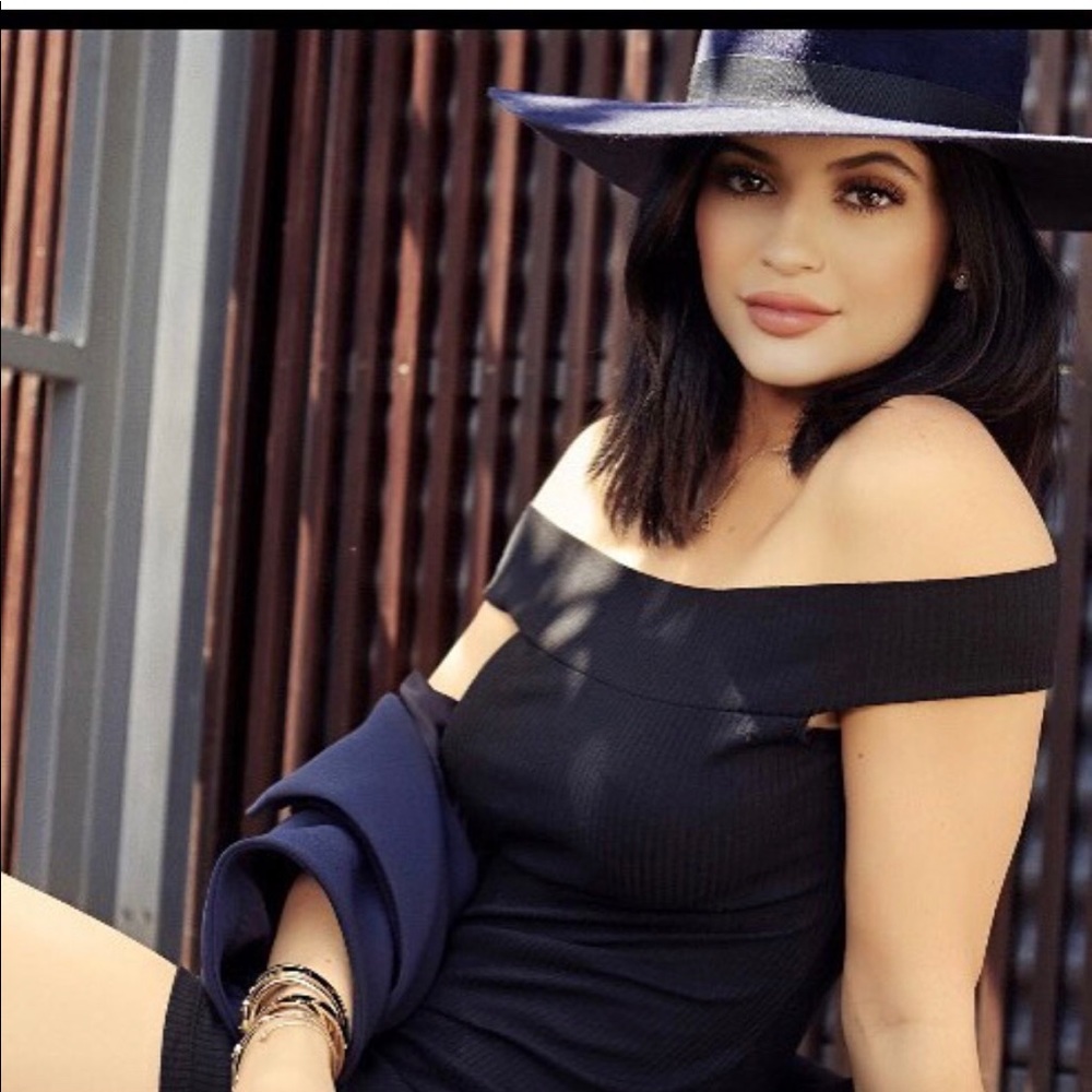 Trendy Lip Little Black Dress